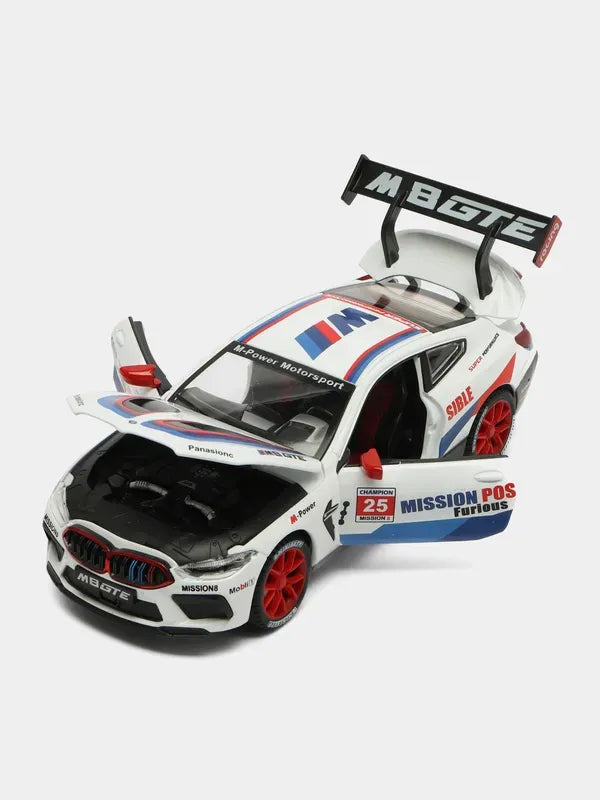 BMW M8 GTE White 1:24 Scale Diecast Model Car | Working Lights & Doors | Premium Collectible