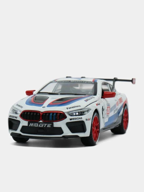 BMW M8 GTE White 1:24 Scale Diecast Model Car | Working Lights & Doors | Premium Collectible