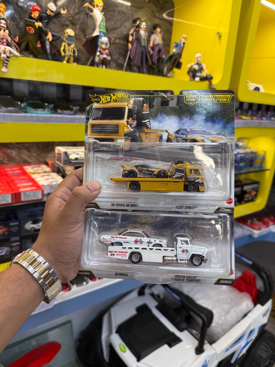Hot Wheels Premium Car Culture Team Transport 1:64 Diecast Metal Toy Car Set – ’20 Toyota GR Supra Fleet Street & ’61 Impala Horizon Hauler