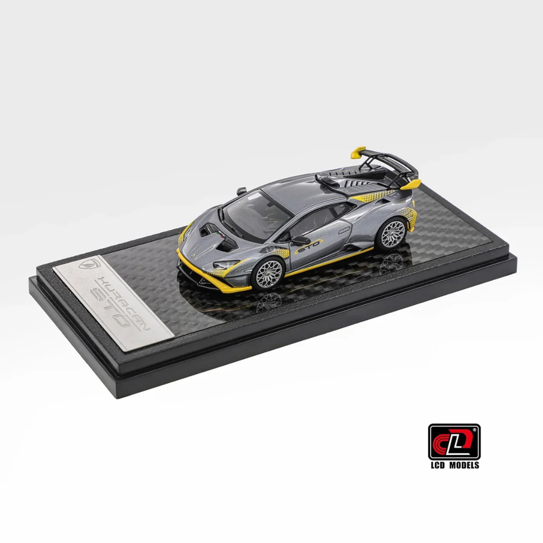 LCD Models Lamborghini Huracán STO Green/Yellow Track Supercar - LCD64043-SG