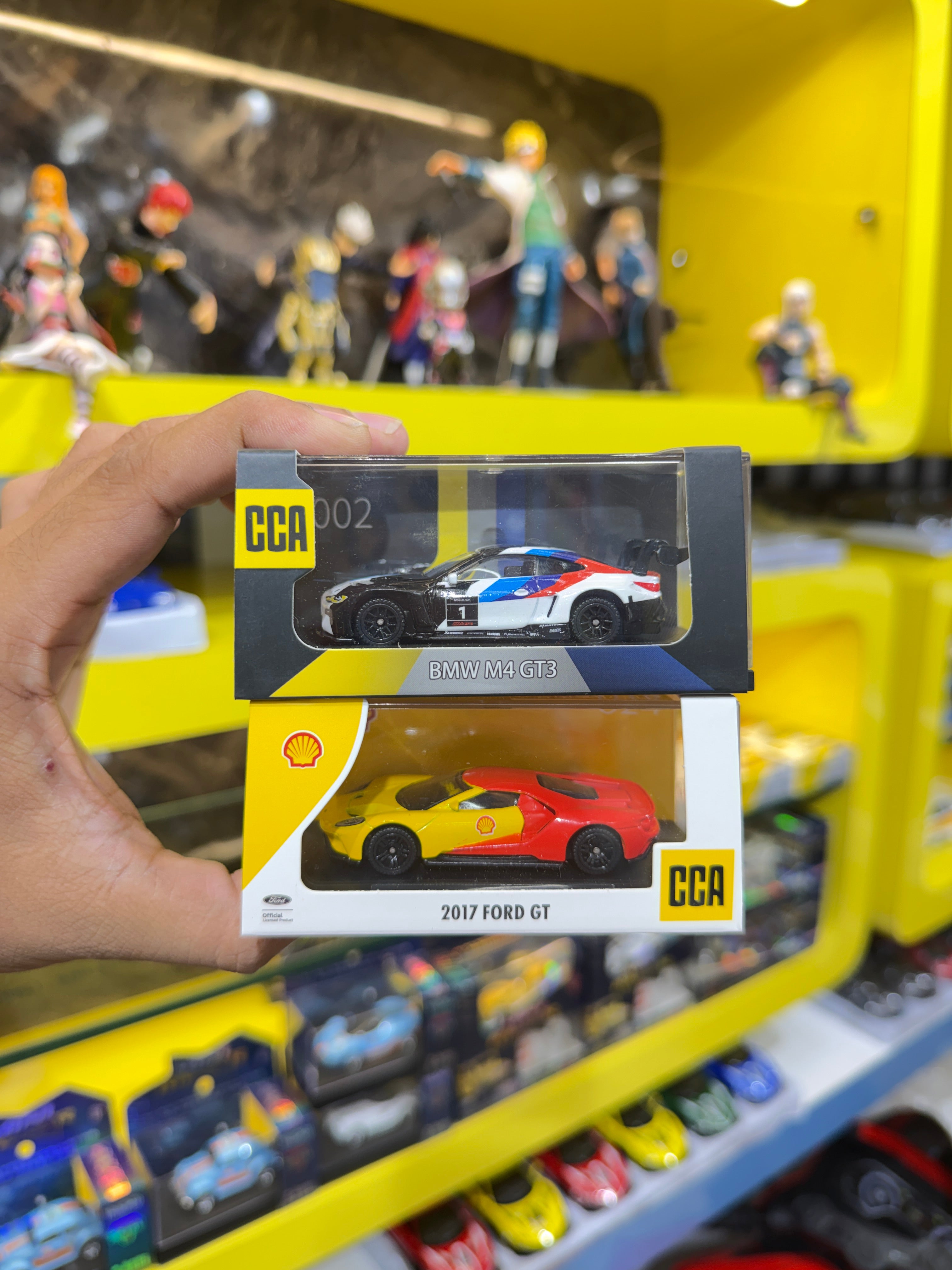 CCA BMW M4 GT3 Motorsport + CCA 2017 Ford GT Shell Edition 1:64 Scale Diecast Metal Toy Car Combo Pack