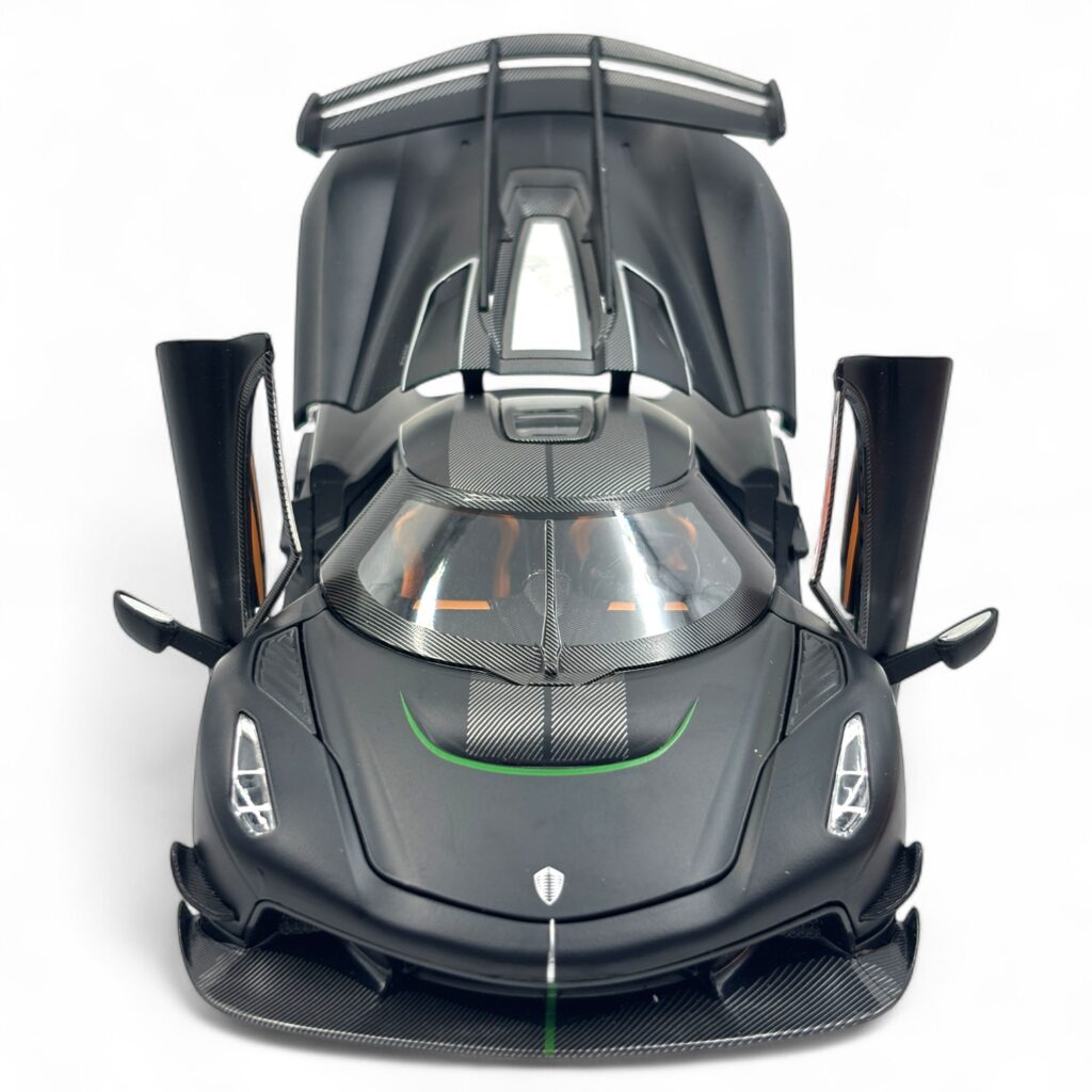 Premium Koenigsegg Jesko Diecast Model Car – 1:24 Scale Metal Toy Hypercar with Opening Doors & Bonnet