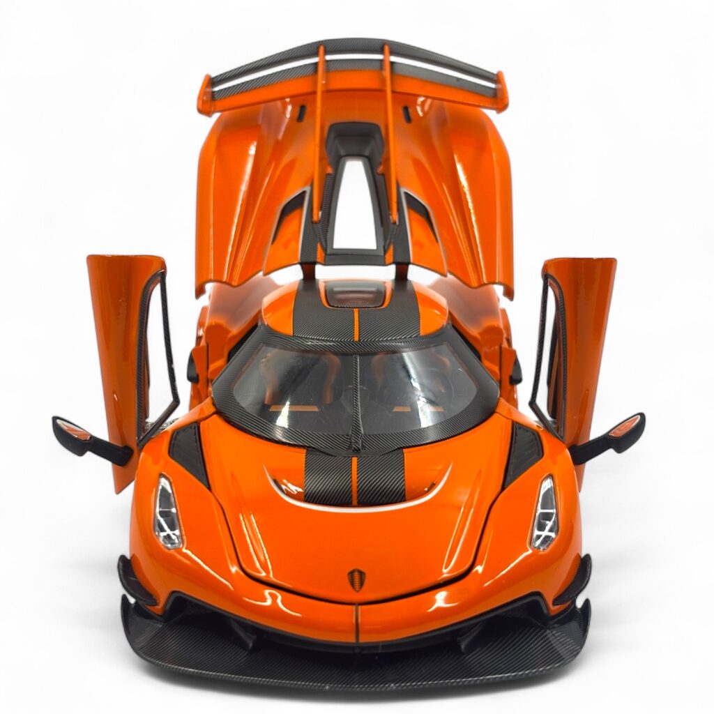 Premium Koenigsegg Jesko Diecast Model Car – 1:24 Scale Metal Hypercar Toy with Opening Doors & Engine Bay
