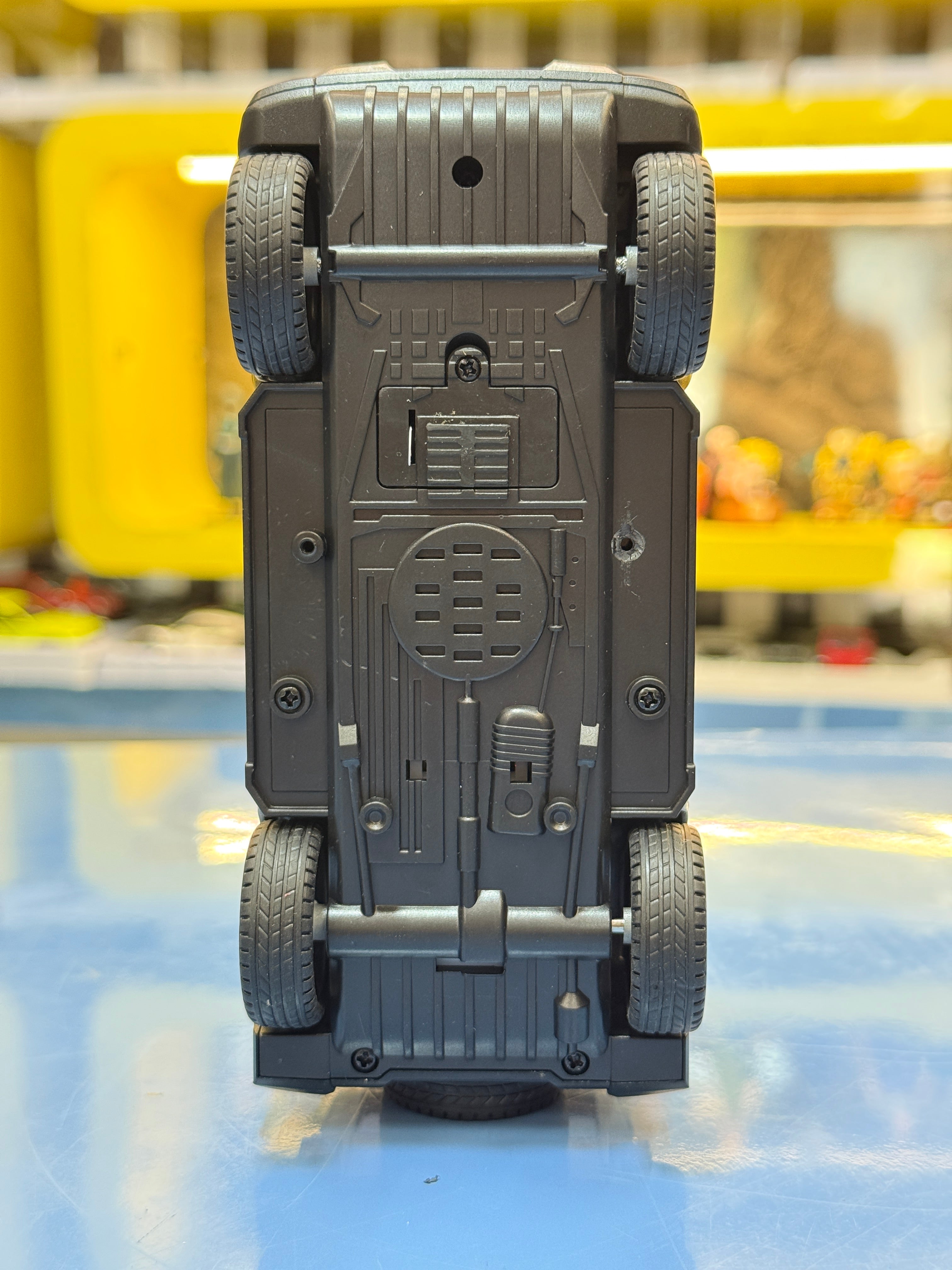 Premium Mahindra Thar 4x4 1:32 Scale Diecast Metal Car Model with Opening Doors & Bonnet (Black)