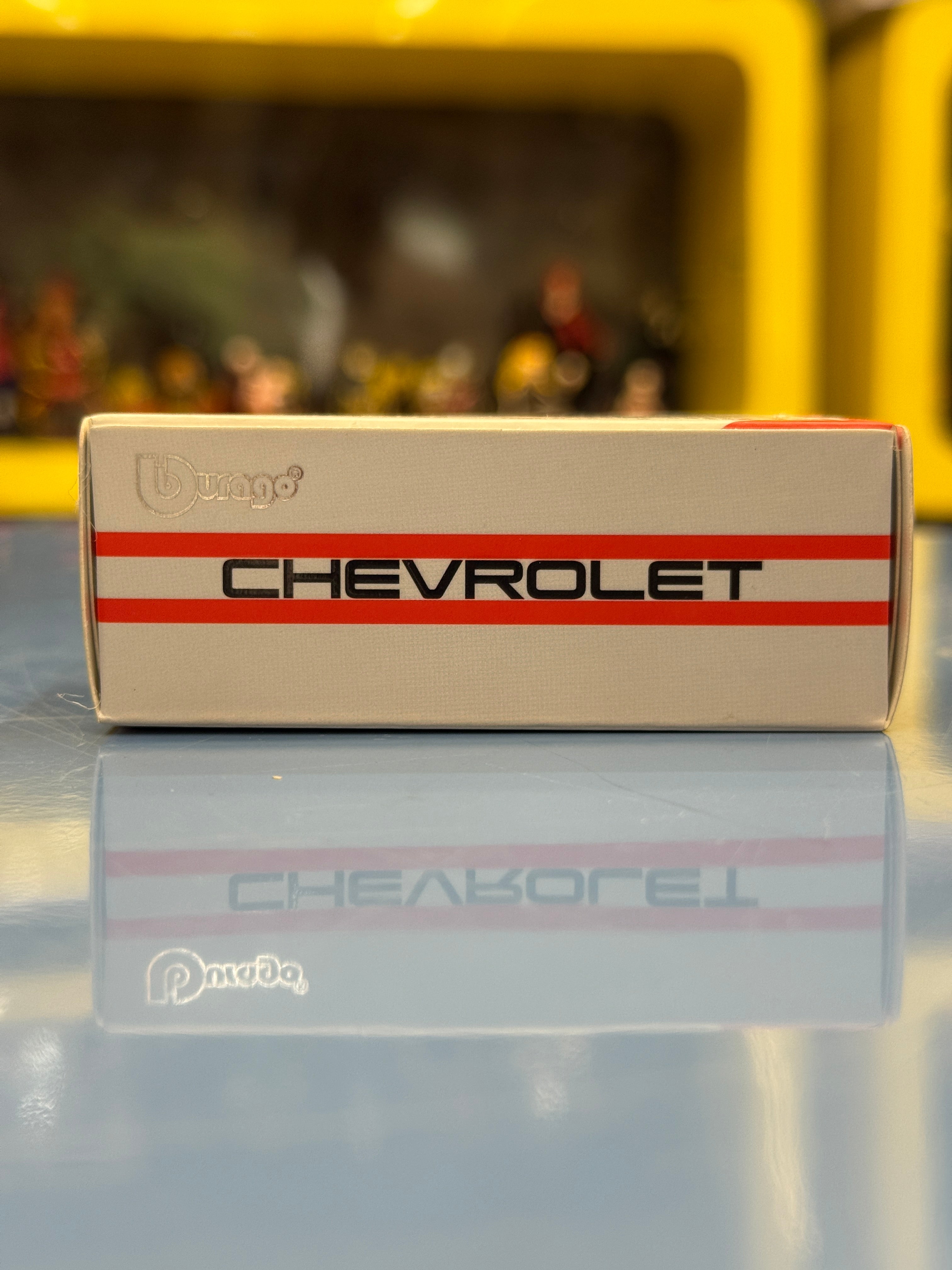 Bburago 1971 Chevrolet Camaro Z/28 Diecast Metal Toy Car – 1:64 Scale Vintage Collector Model