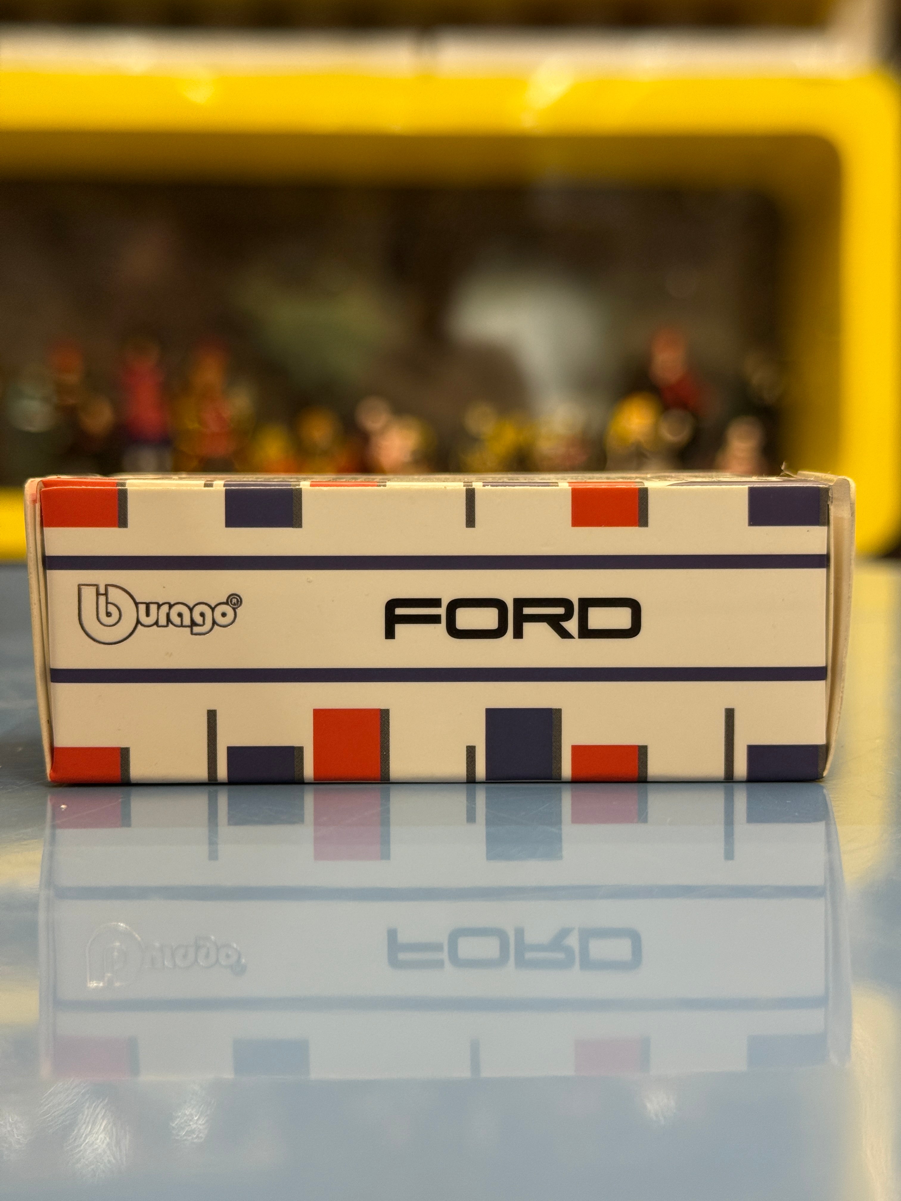 Bburago 2020 Ford Mustang Shelby GT500 Diecast Metal Toy Car – 1:64 Scale Sports Collector Model