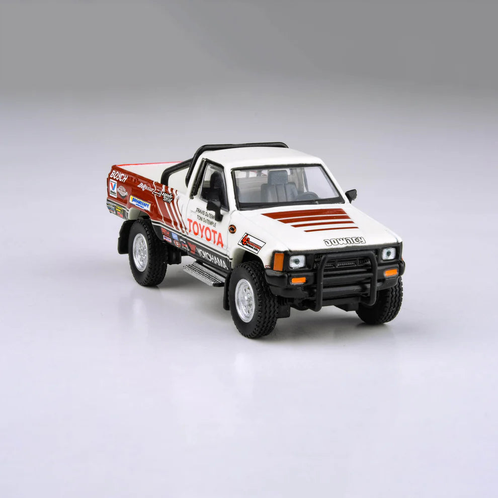 PARA64 Toyota Hilux 1985 Class 7s Racing 1:64 Scale Diecast Metal Pickup Truck Toy Car