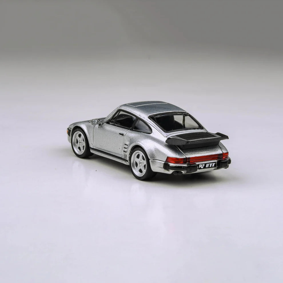 PARA64 RUF Automobile BTR Slantnose 1986 1:64 Scale Diecast Metal Toy Car – Silver
