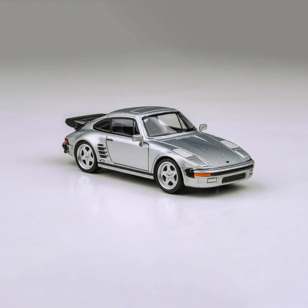 PARA64 RUF Automobile BTR Slantnose 1986 1:64 Scale Diecast Metal Toy Car – Silver