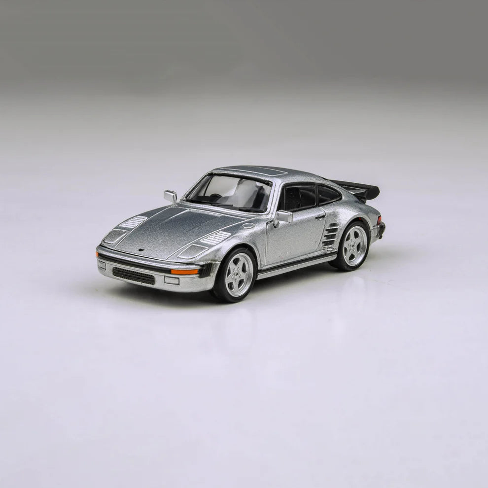 PARA64 RUF Automobile BTR Slantnose 1986 1:64 Scale Diecast Metal Toy Car – Silver