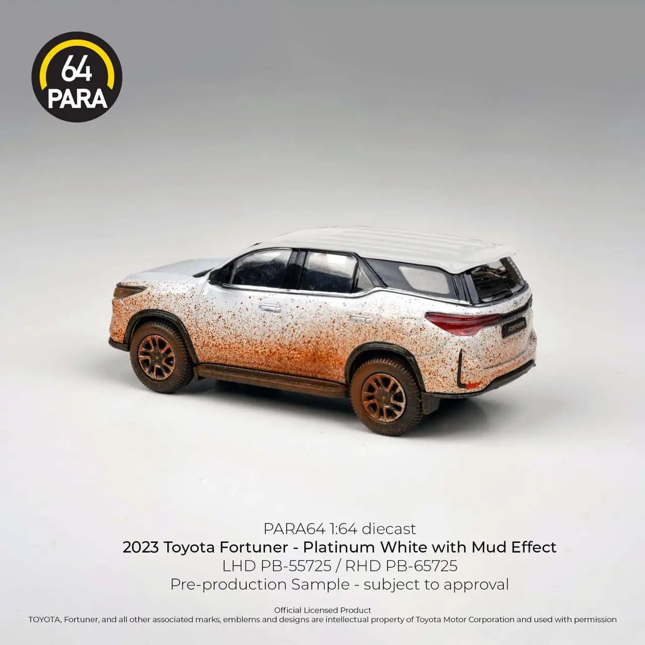PARA64 1:64 Toyota Fortuner 2023 Platinum White Mud Effect Diecast Metal Toy Car (LHD/RHD Official Licensed)